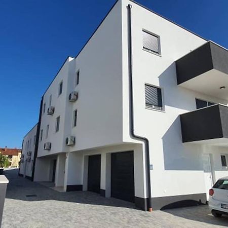 Apartment Sunrise With Private Parking Pula Luaran gambar